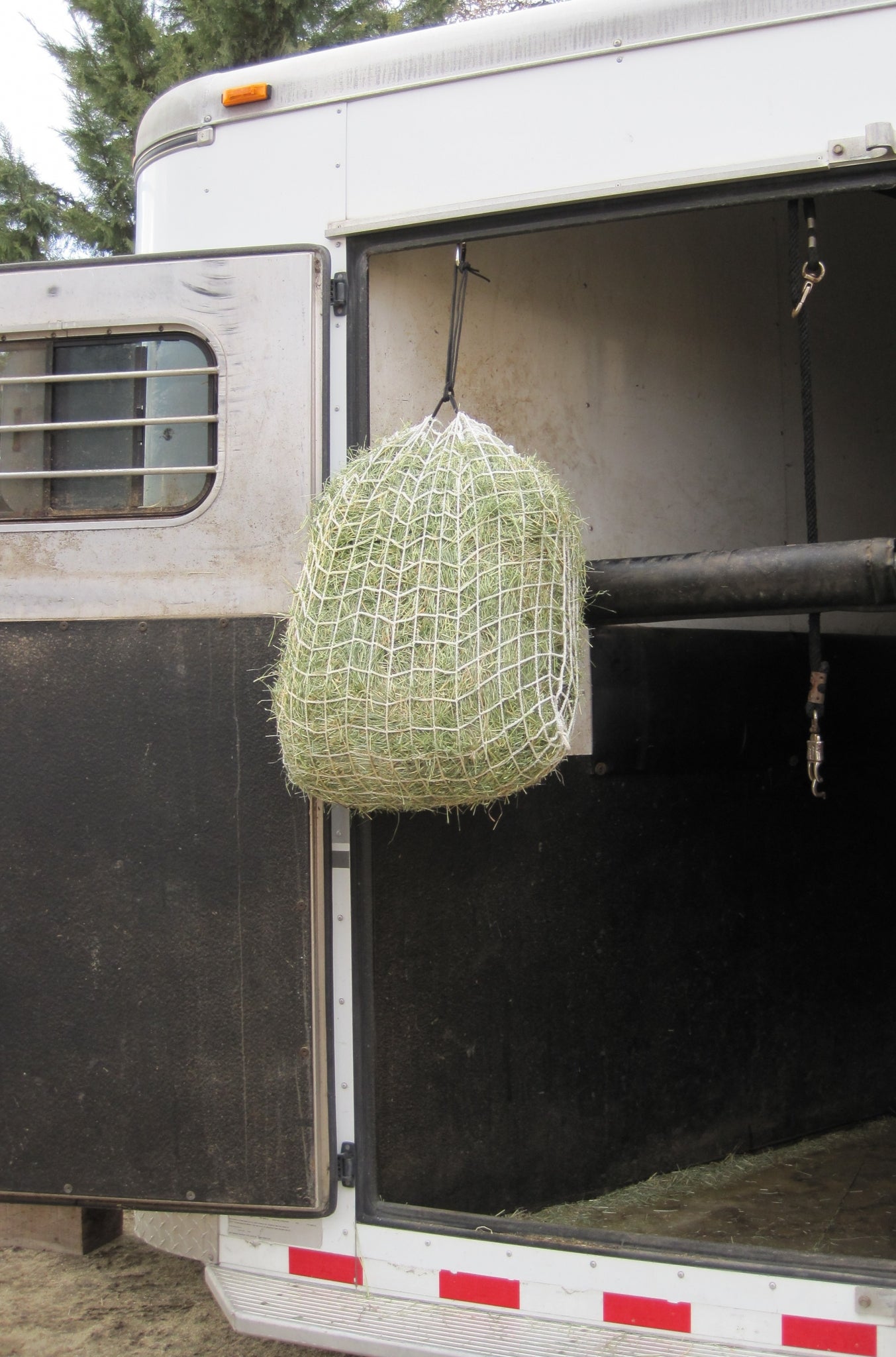 Freedom Feeder Trailer/Mini 1 Very Slow Feeding Net